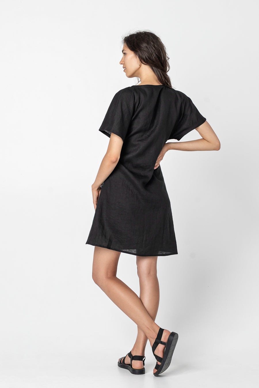 LAYA | Asymmetrical linen dress - Mezzoroni