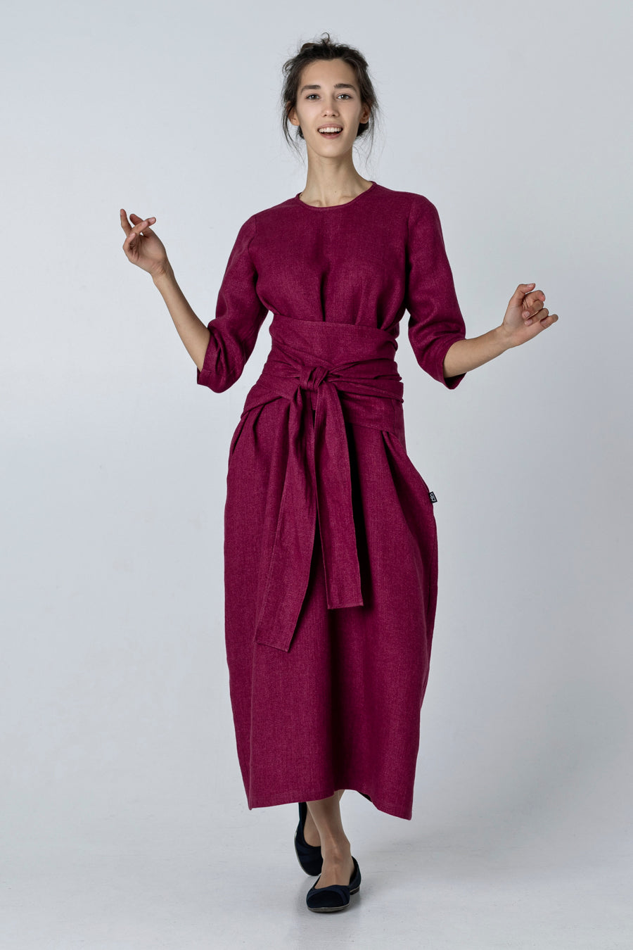 KIRANA | Hourglass shape linen dress