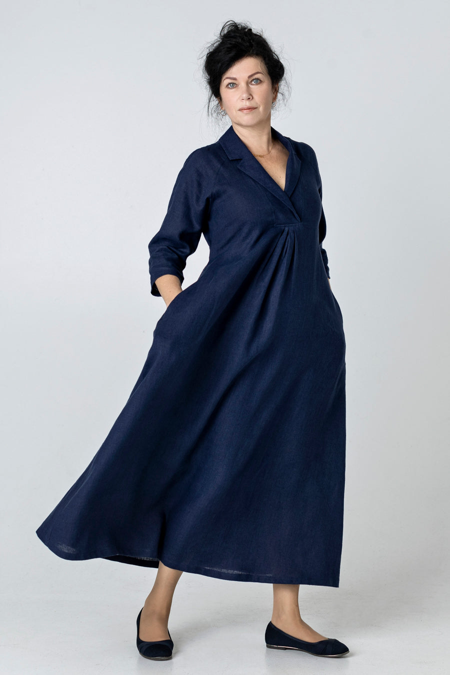 YUNONA | Linen dress with pockets and collar
